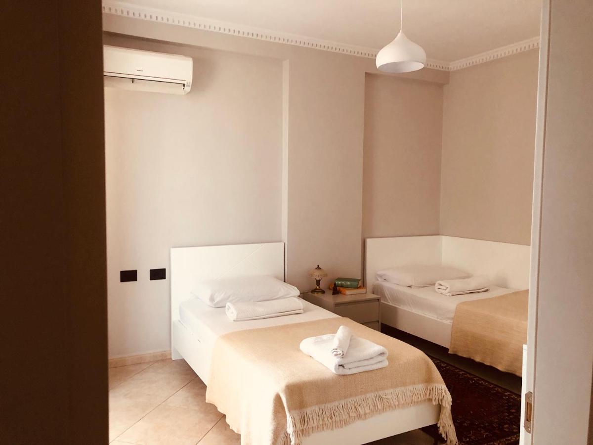 Laureta Central Apartment Tirana Exterior photo